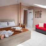 Dionysos Polichrono Hotel 3*