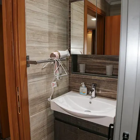 Dionysos Polichrono Полихроно