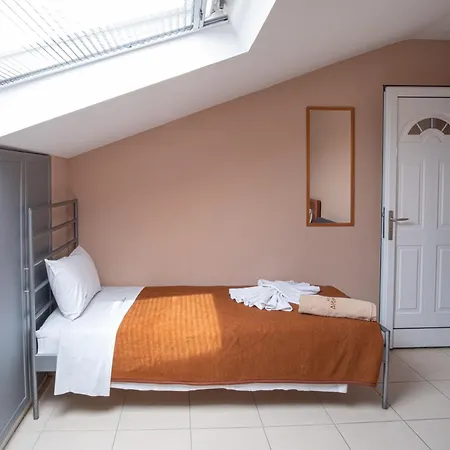 Dionysos Polichrono 3* Полихроно