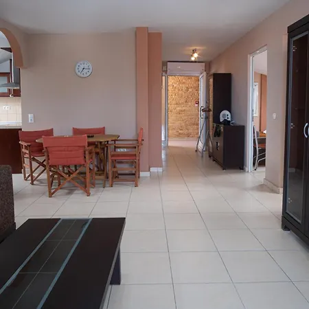 Hotel Dionysos Polichrono 3*