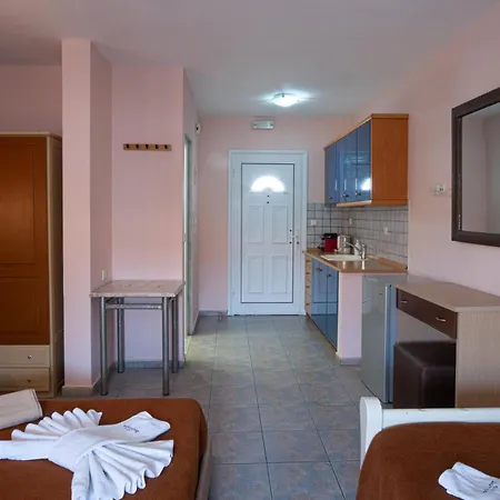 Hotel Dionysos Polichrono 3*