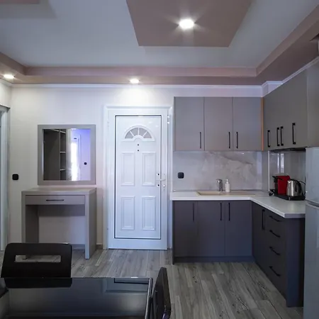 Dionysos Polichrono Полихроно