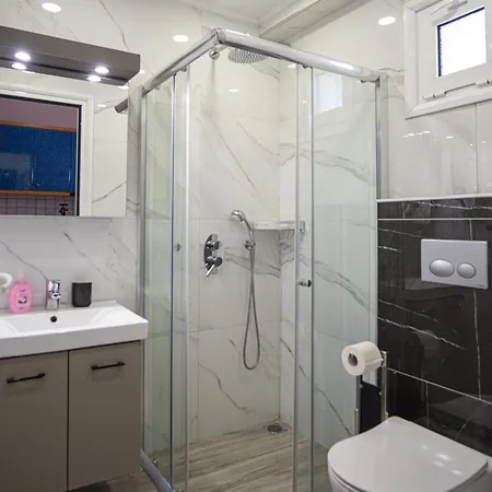 Dionysos Polichrono Πολύχρονο