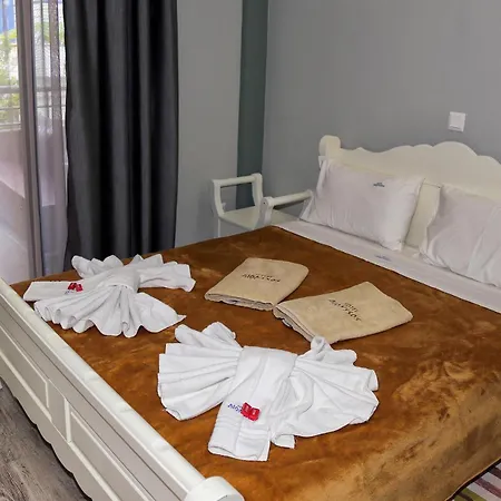 Dionysos Polichrono Hotel 3*