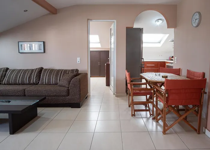 Dionysos Polichrono Polychrono